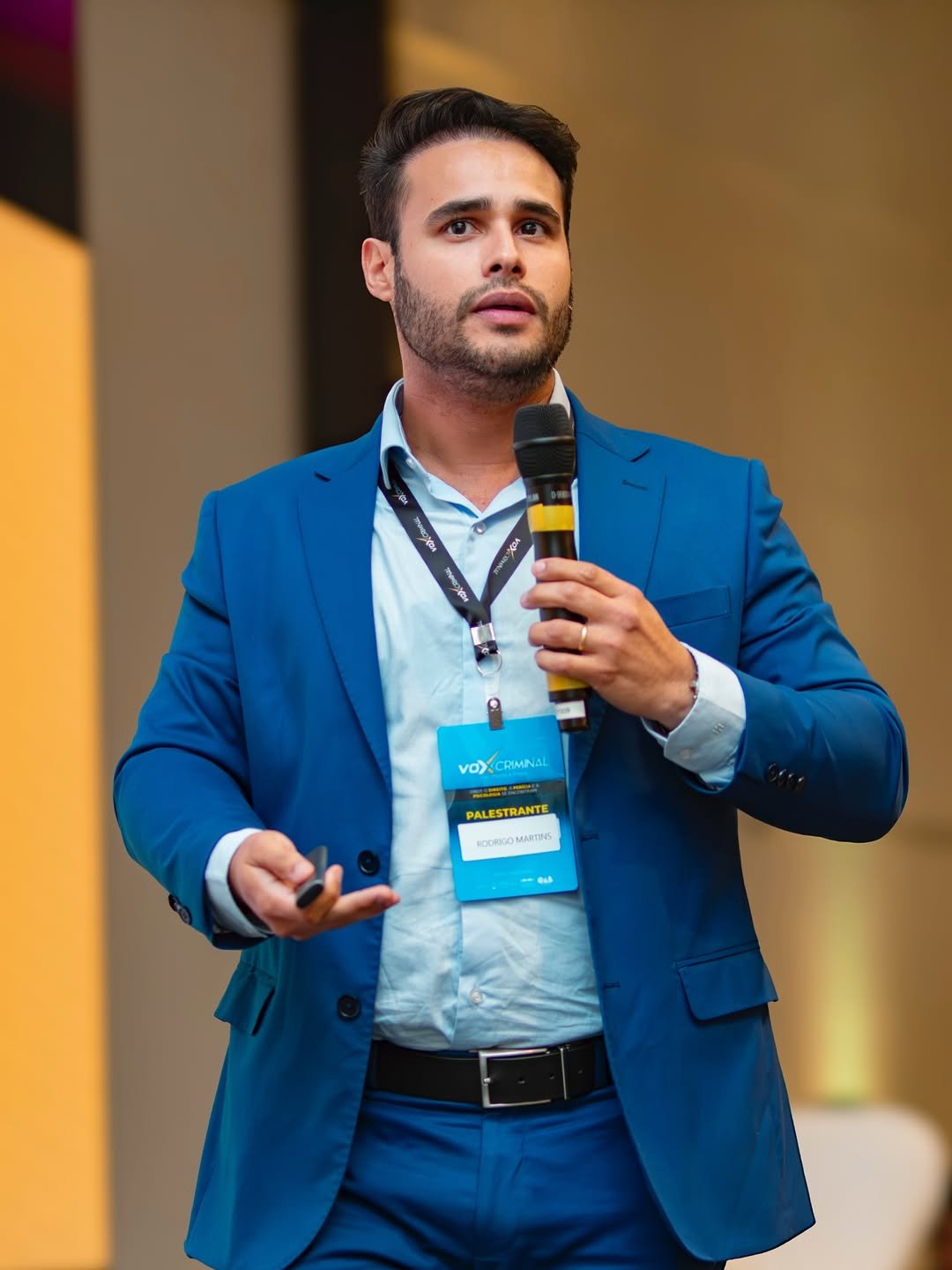 Dr. Rodrigo Martins, advogado